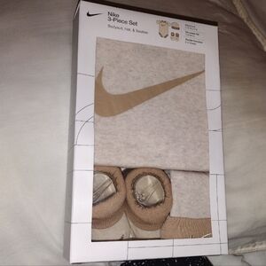 Nike Baby 3 Piece Set NWT